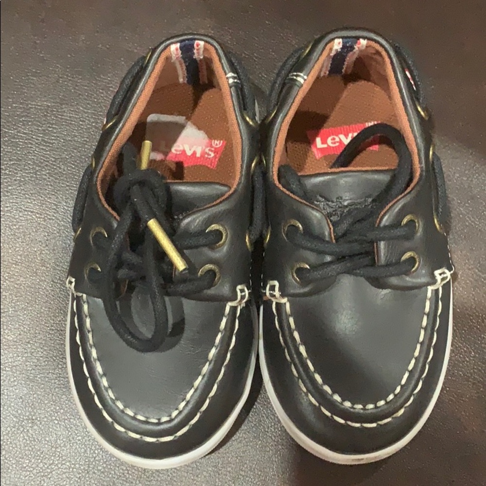 Toddler boys Levi casual shoes!